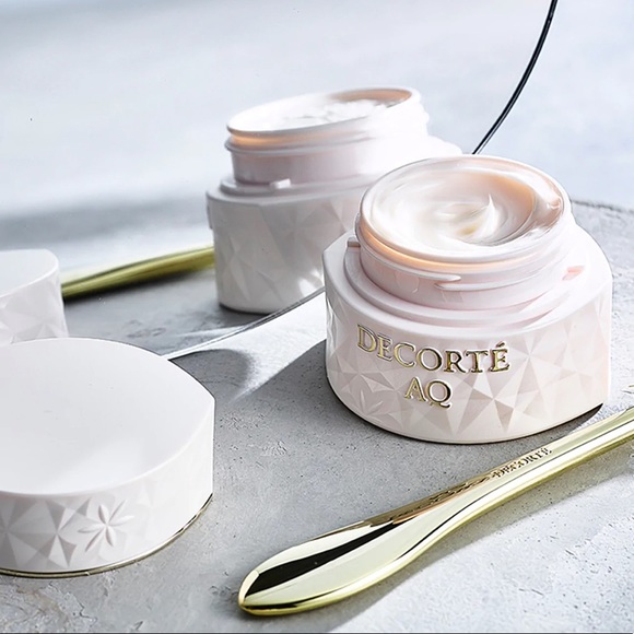 AQ Concentrate Neck Cream - Picture 3 of 6